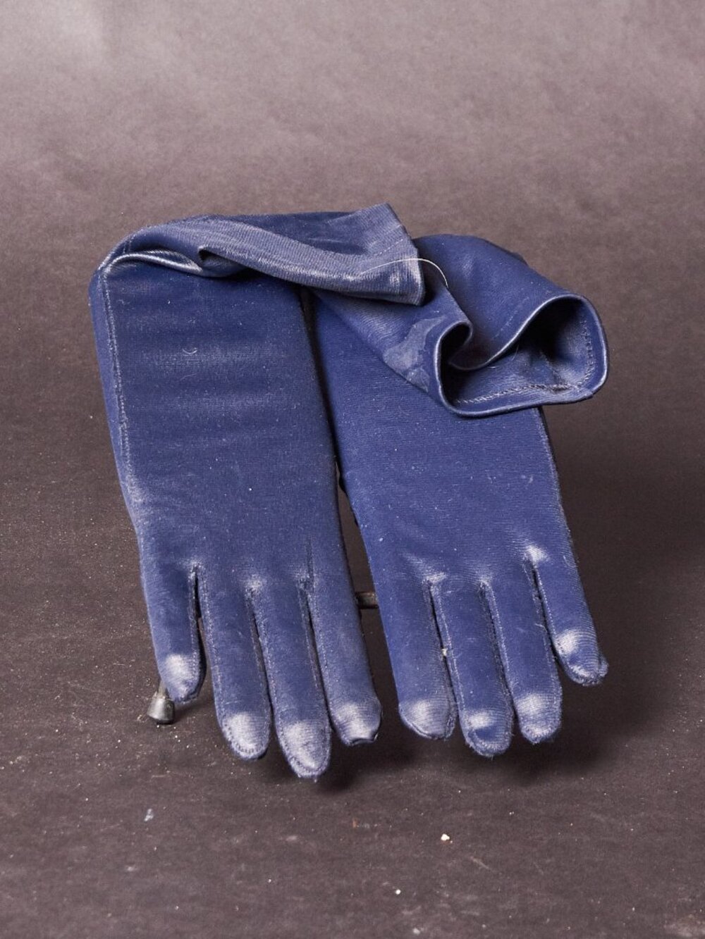1950s Van Roalte Navy Blue Nylon Mid Length Gloves